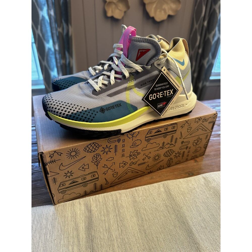 Women’s 7 REACT PEGASUS TRAIL 4 GORE-TEX "WOLF GREY VOLT" 8.5 W